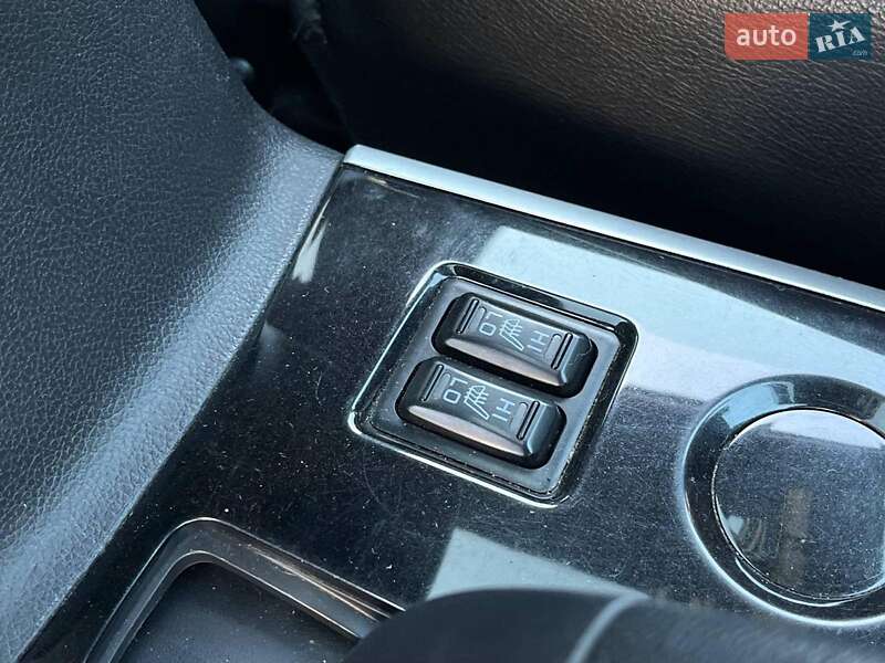 Внедорожник / Кроссовер Mitsubishi Outlander 2017 в Львове