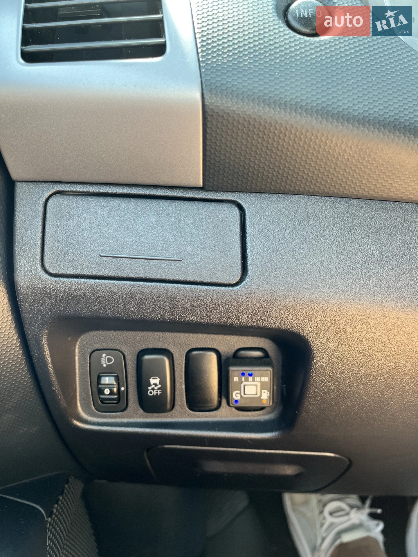 2012 Mitsubishi Outlander - мініатюра 20