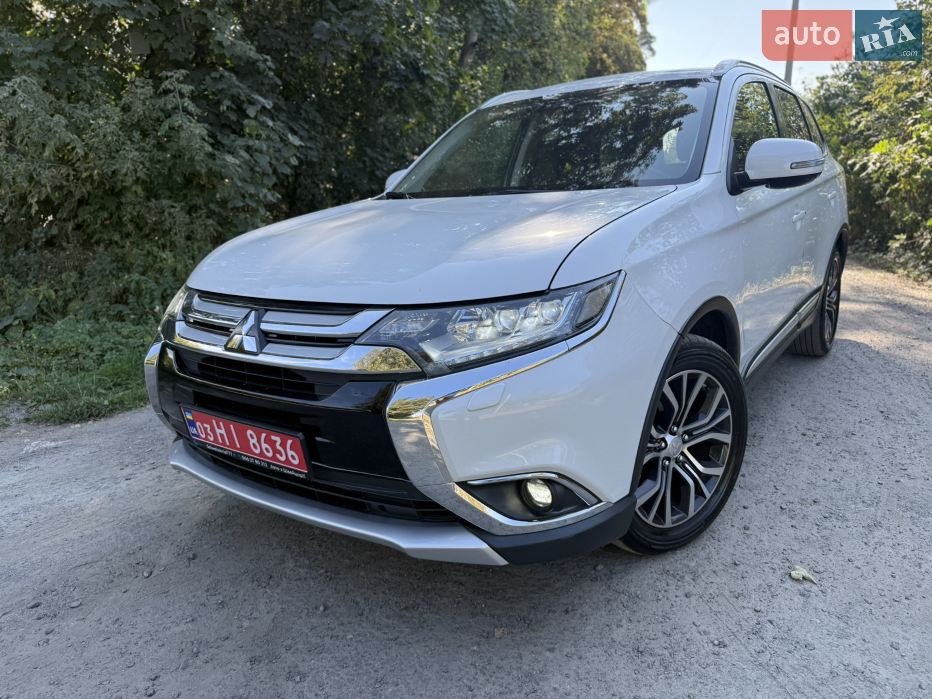 2016 Mitsubishi Outlander - мініатюра 13