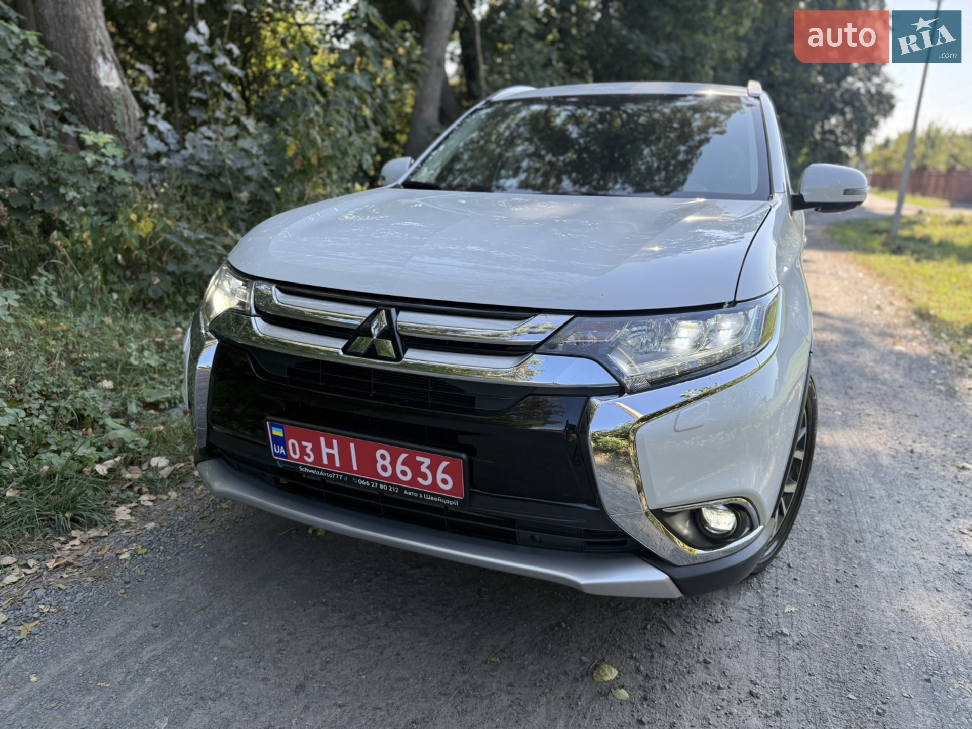 2016 Mitsubishi Outlander - мініатюра 18