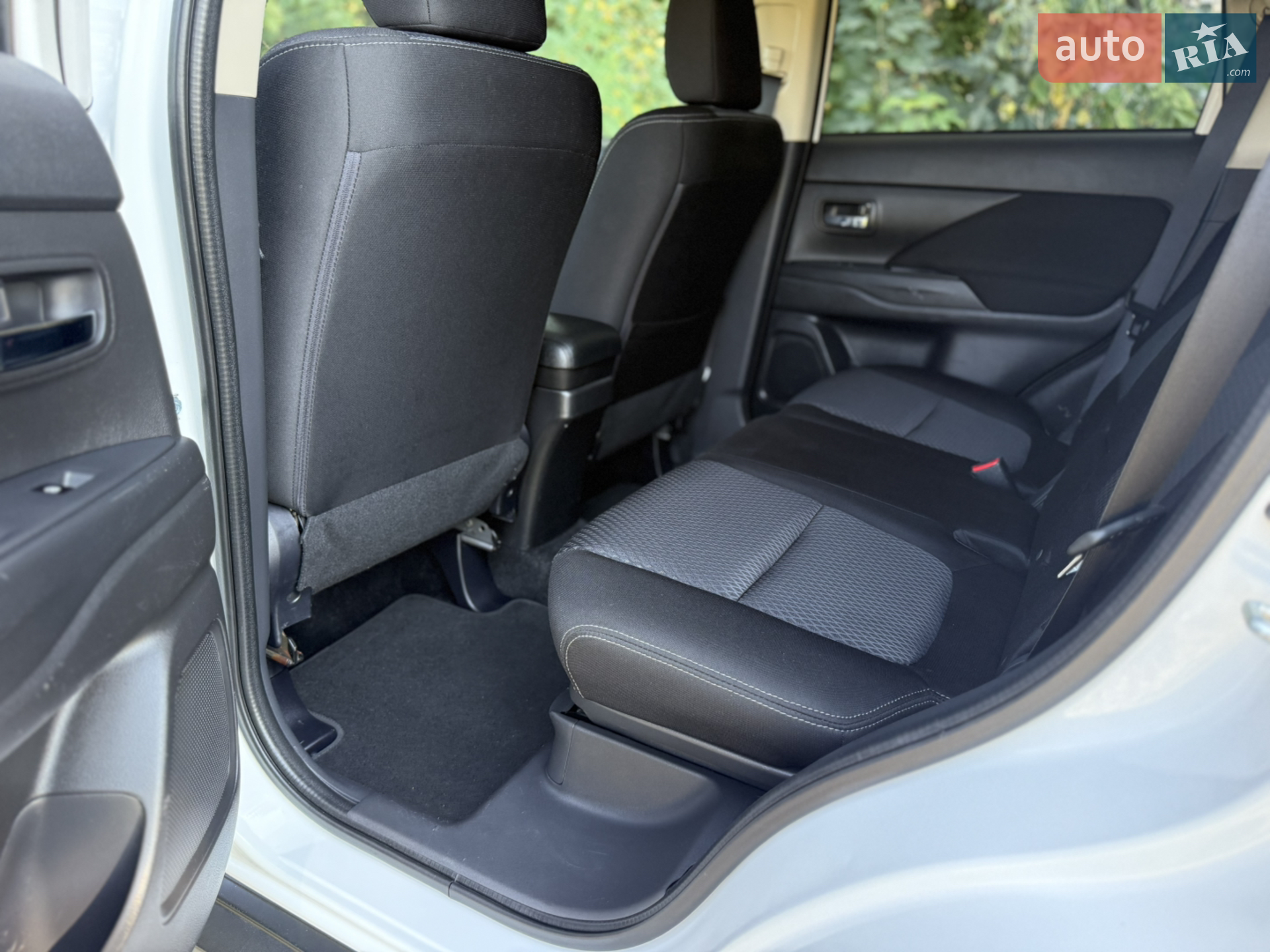 2016 Mitsubishi Outlander - мініатюра 25