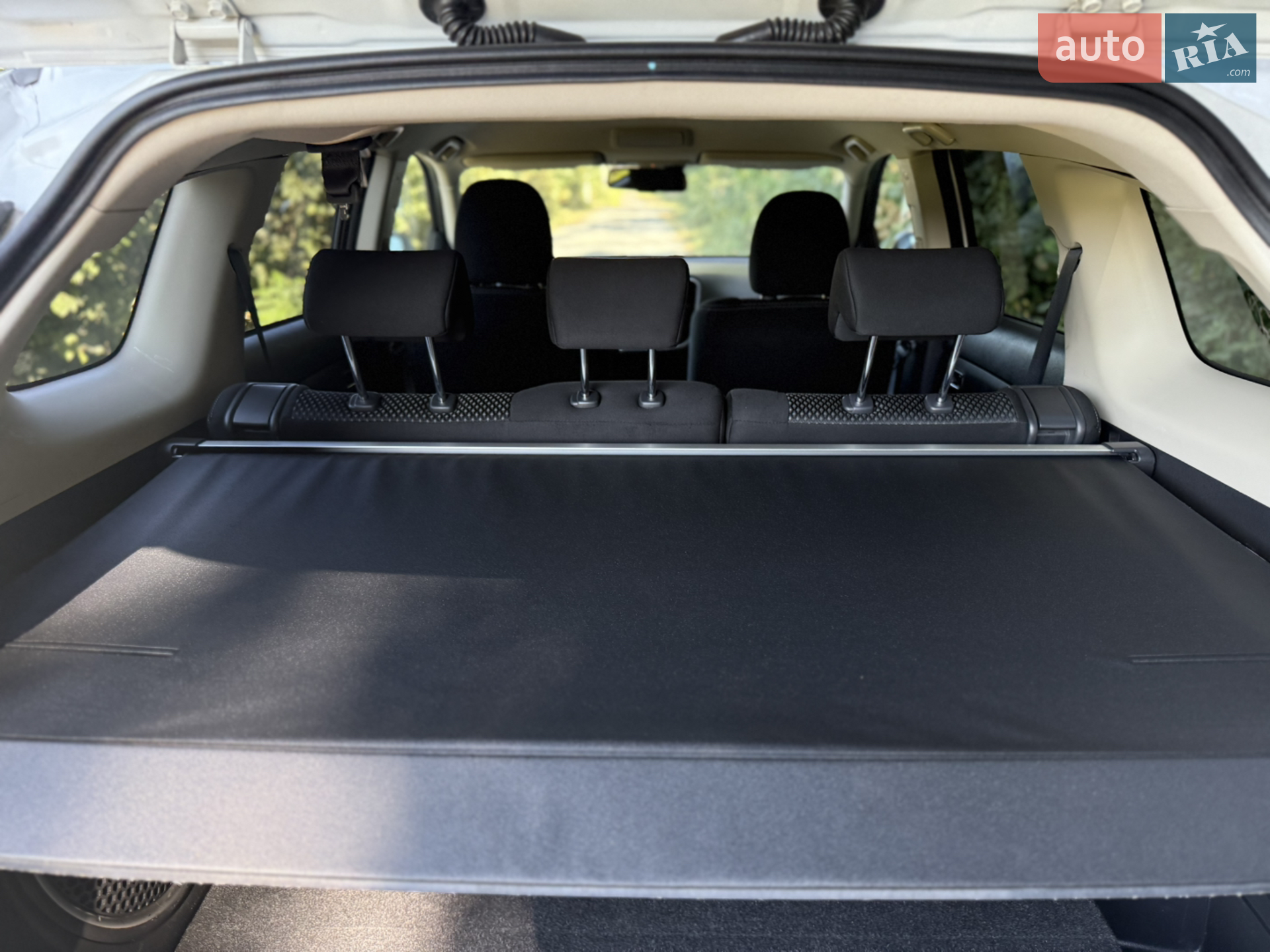 2016 Mitsubishi Outlander - мініатюра 31