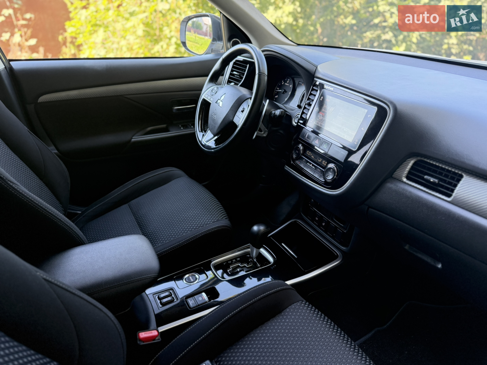 2016 Mitsubishi Outlander - мініатюра 39