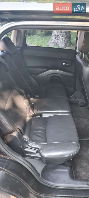 Позашляховик / Кросовер Mitsubishi Outlander 2008 в Дубні