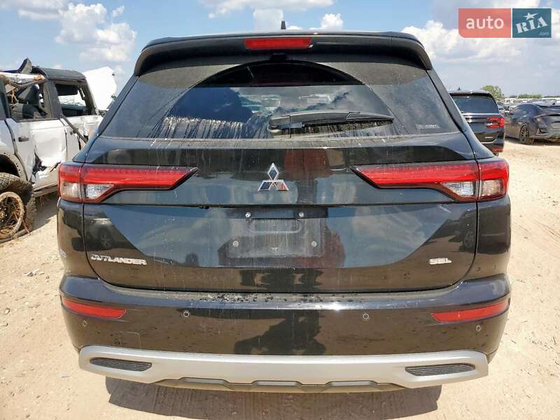 Внедорожник / Кроссовер Mitsubishi Outlander 2022 в Киеве