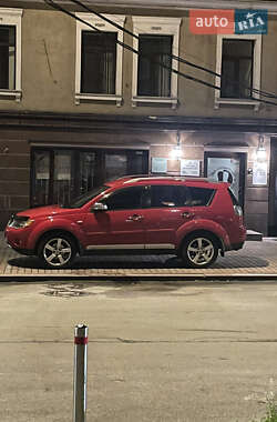 Внедорожник / Кроссовер Mitsubishi Outlander 2007 в 