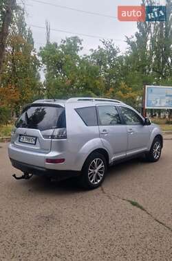 Внедорожник / Кроссовер Mitsubishi Outlander 2006 в 