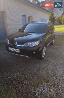 Внедорожник / Кроссовер Mitsubishi Outlander 2008 в 