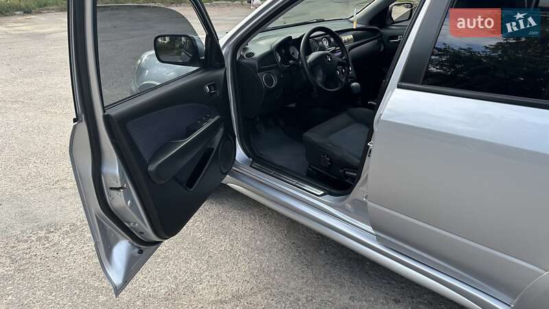Позашляховик / Кросовер Mitsubishi Outlander 2007 в Чернігові фото 9 Позашляховик / Кросовер Mitsubishi Outlander 2007 в Чернігові