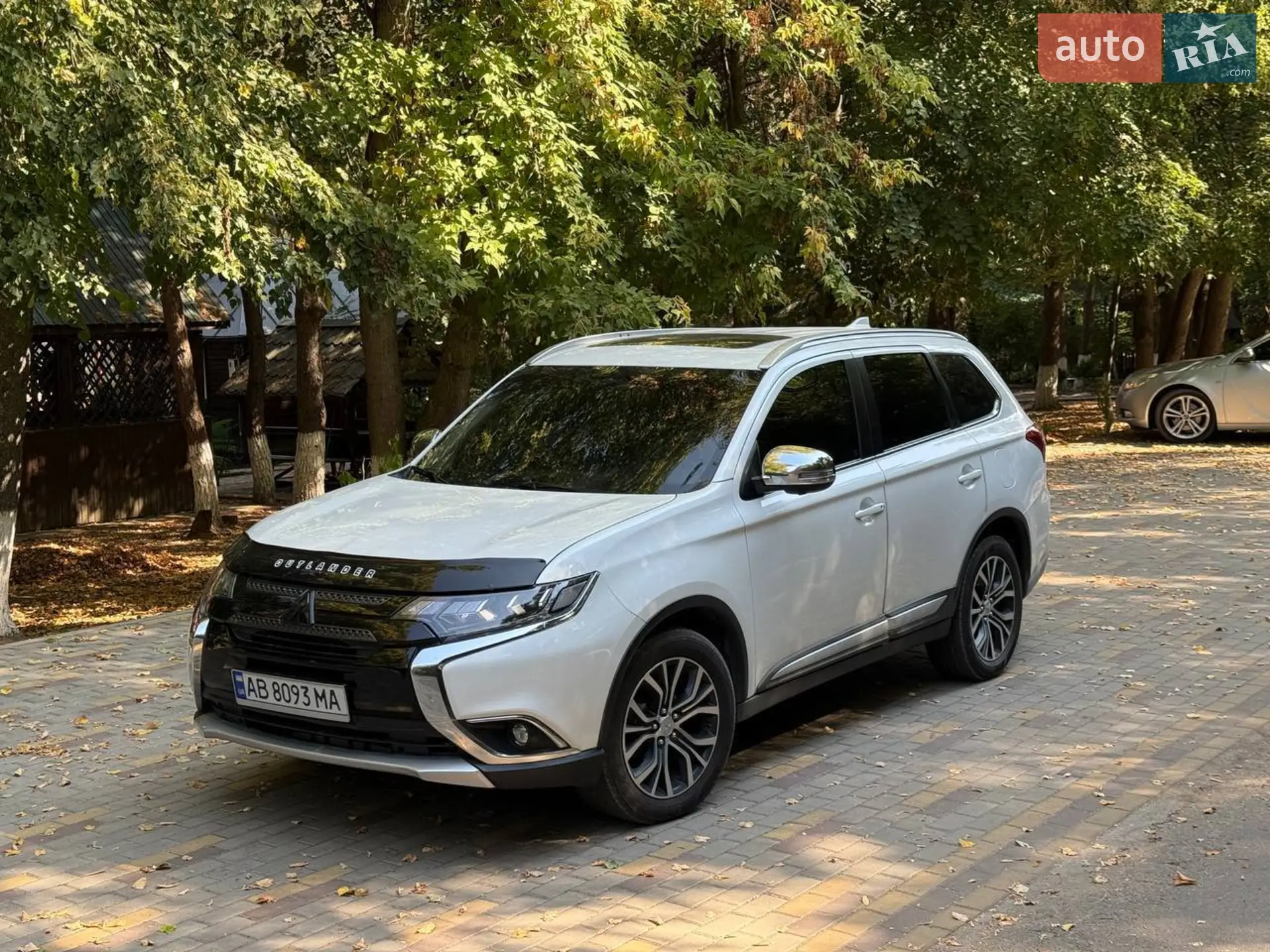 2017 Mitsubishi Outlander - мініатюра 2