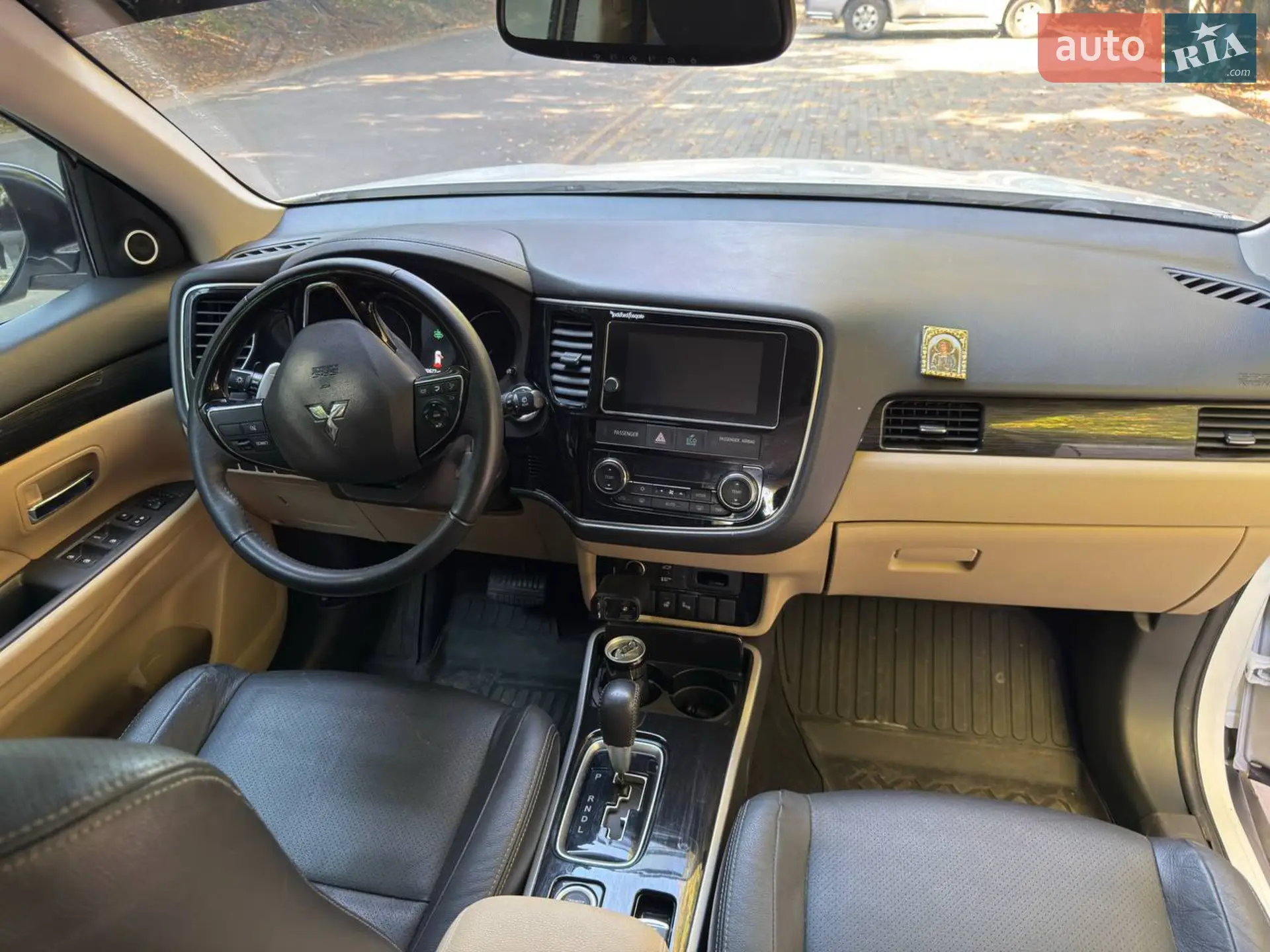 2017 Mitsubishi Outlander - мініатюра 30