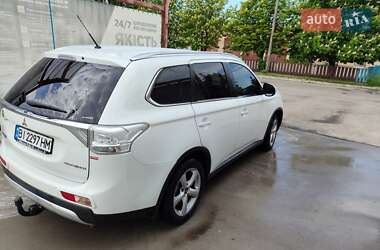 Позашляховик / Кросовер Mitsubishi Outlander 2014 в Лубнах