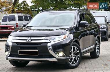 Позашляховик / Кросовер Mitsubishi Outlander 2016 в Дніпрі
