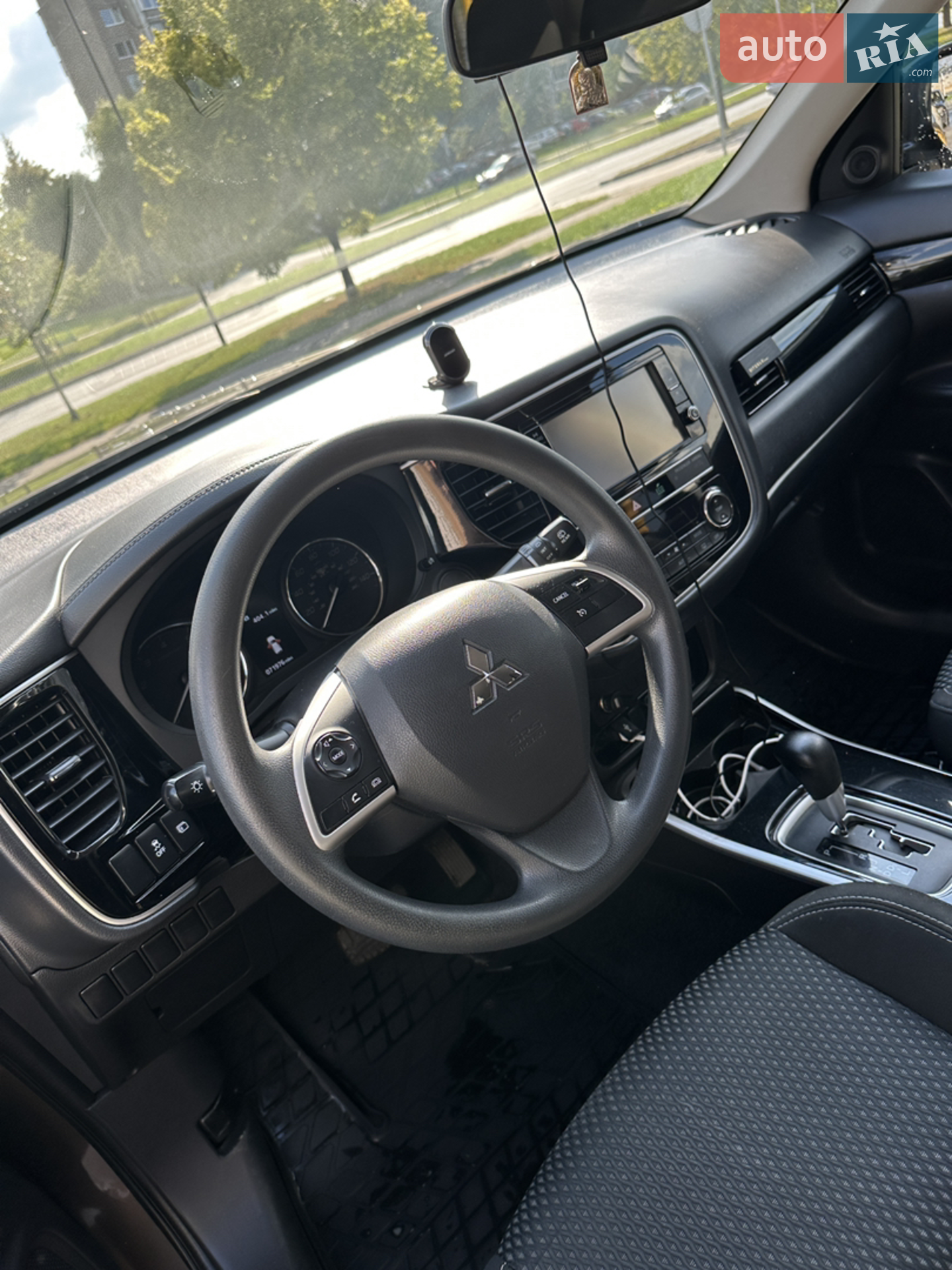 2018 Mitsubishi Outlander - мініатюра 19