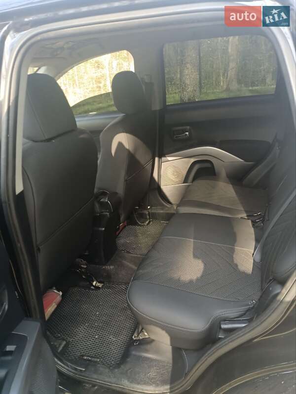 Внедорожник / Кроссовер Mitsubishi Outlander 2008 в Корюковке