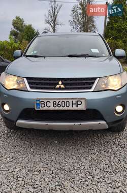 Позашляховик / Кросовер Mitsubishi Outlander 2008 в Городку