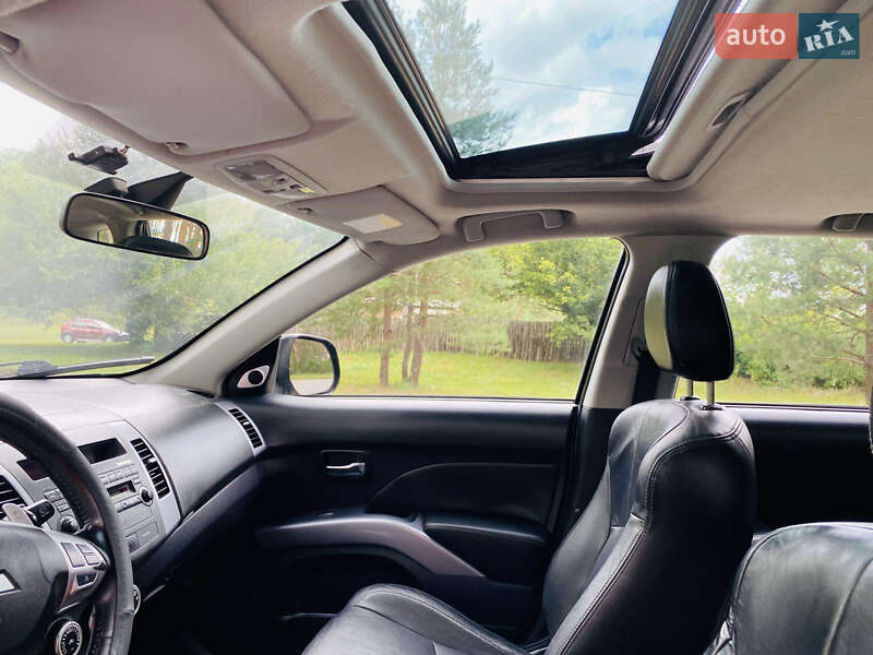 Внедорожник / Кроссовер Mitsubishi Outlander 2008 в Харькове