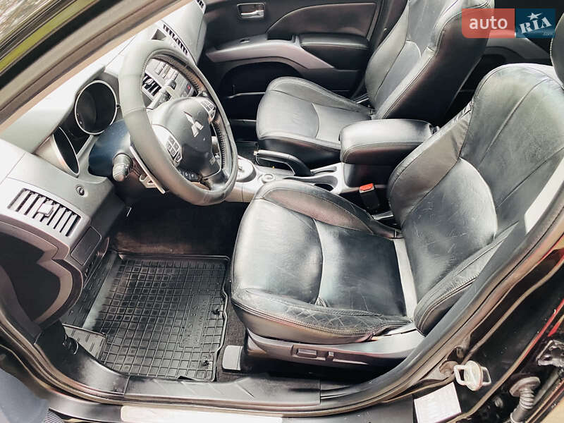 Внедорожник / Кроссовер Mitsubishi Outlander 2008 в Харькове