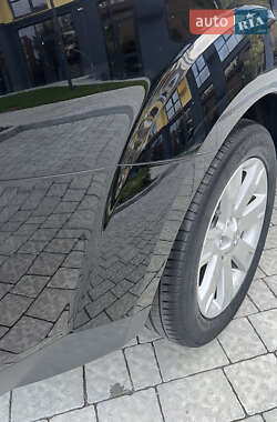 Внедорожник / Кроссовер Mitsubishi Outlander 2009 в 