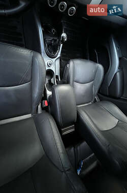 Внедорожник / Кроссовер Mitsubishi Outlander 2009 в 