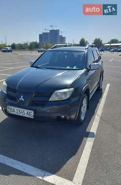 Внедорожник / Кроссовер Mitsubishi Outlander 2005 в Киеве