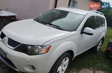 Внедорожник / Кроссовер Mitsubishi Outlander 2008 в 