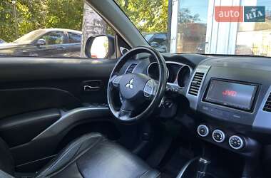 Внедорожник / Кроссовер Mitsubishi Outlander 2008 в 