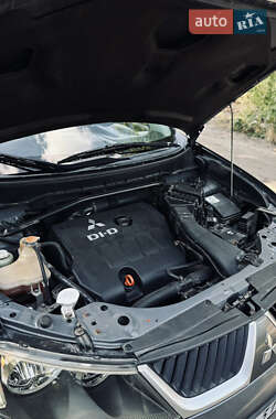 Внедорожник / Кроссовер Mitsubishi Outlander 2007 в 