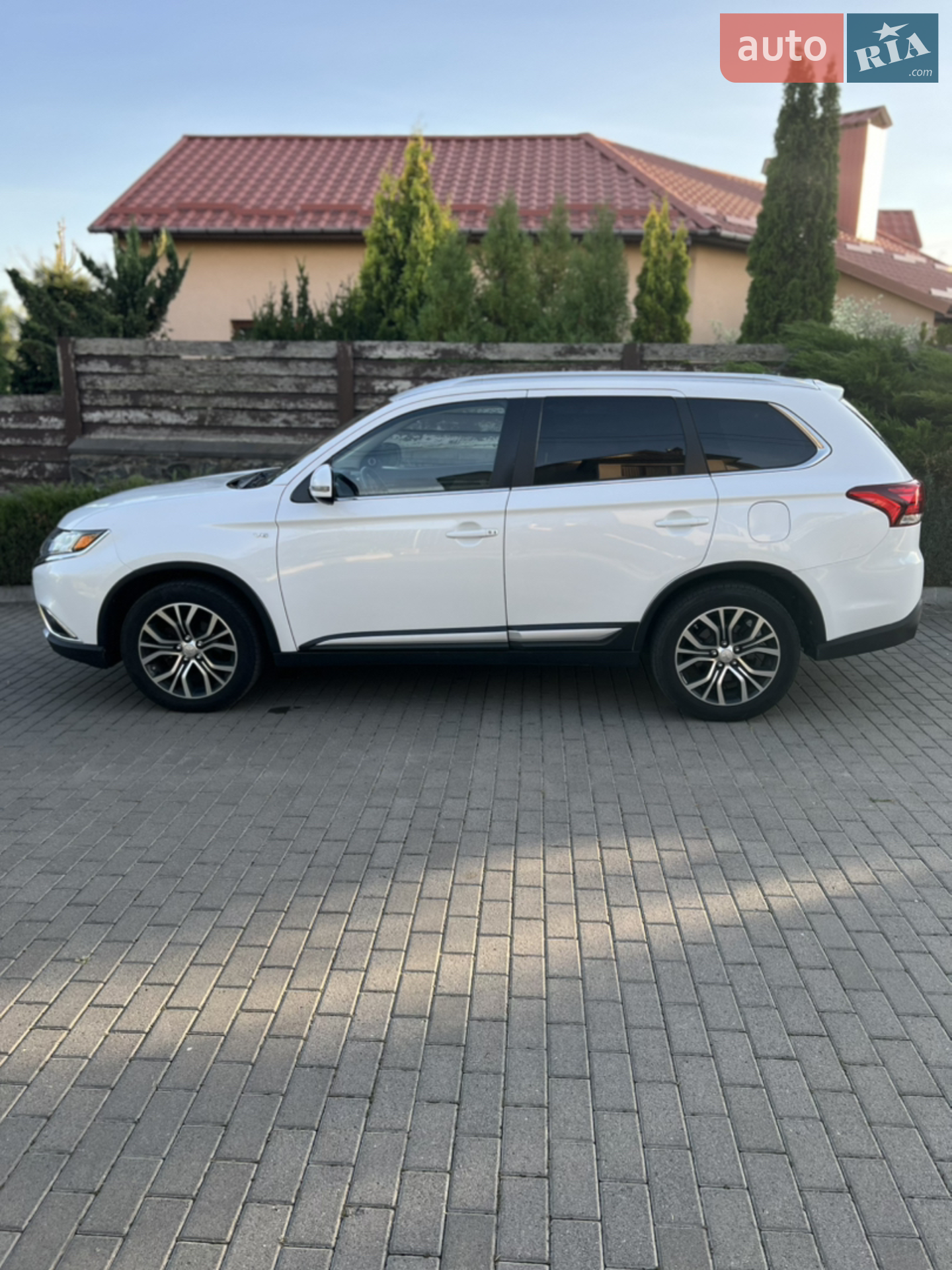 2015 Mitsubishi Outlander - мініатюра 17