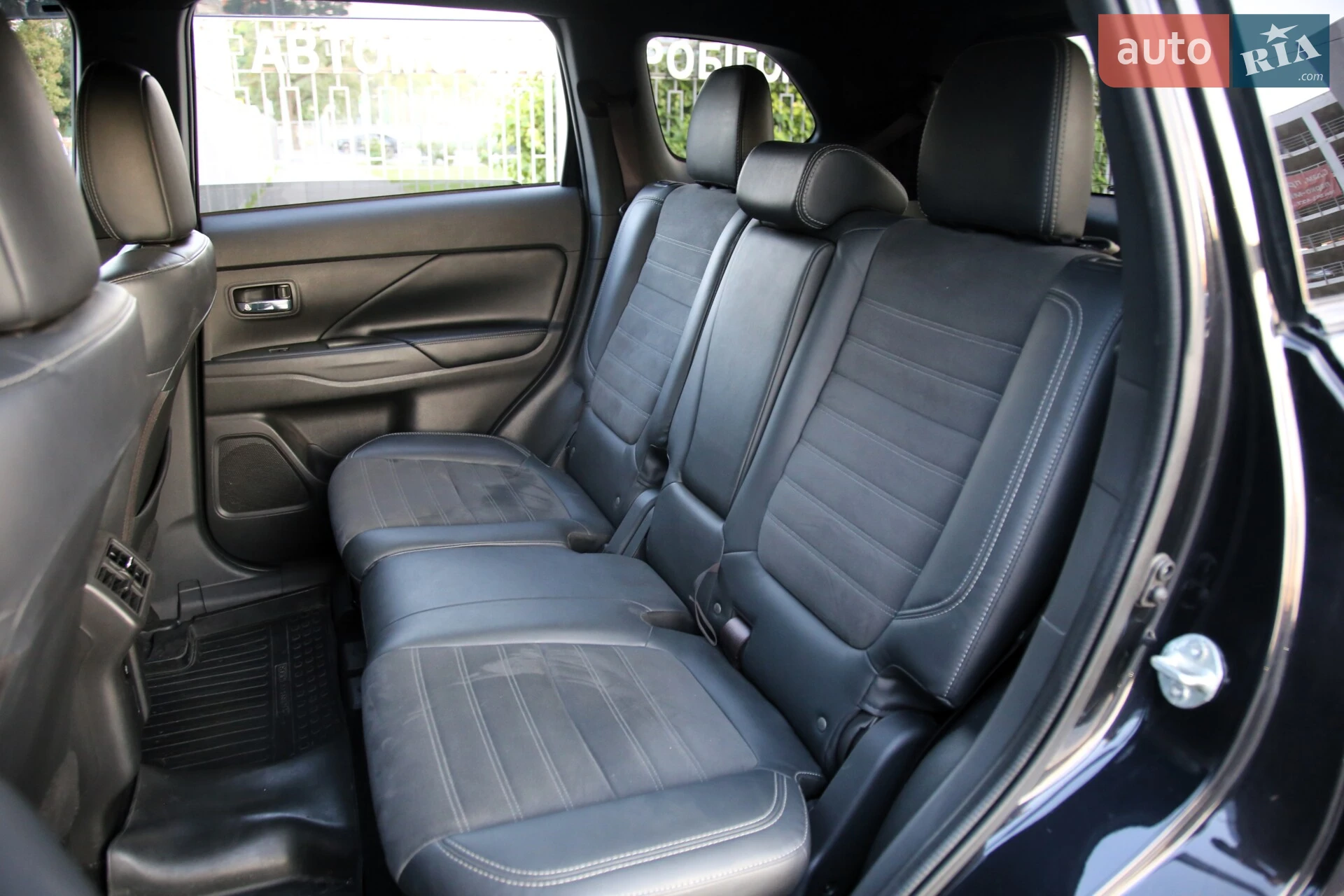 2018 Mitsubishi Outlander - мініатюра 8