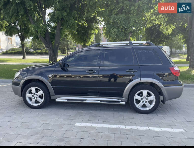 Позашляховик / Кросовер Mitsubishi Outlander 2006 в Черкасах