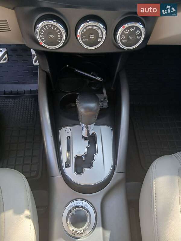 Внедорожник / Кроссовер Mitsubishi Outlander 2010 в Николаеве