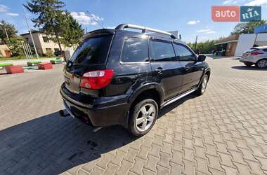 Внедорожник / Кроссовер Mitsubishi Outlander 2005 в 