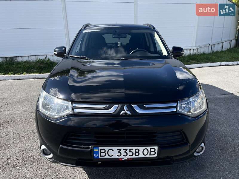 Внедорожник / Кроссовер Mitsubishi Outlander 2013 в Львове фото 4 Внедорожник / Кроссовер Mitsubishi Outlander 2013 в Львове