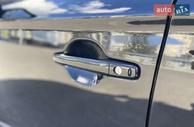 Внедорожник / Кроссовер Mitsubishi Outlander 2013 в 