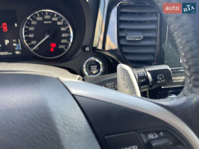 Внедорожник / Кроссовер Mitsubishi Outlander 2013 в Львове фото 28 Внедорожник / Кроссовер Mitsubishi Outlander 2013 в Львове