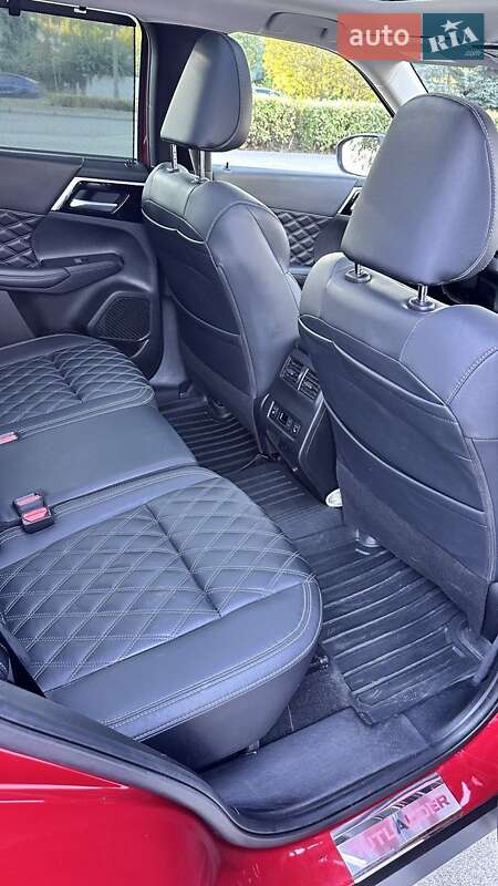 Внедорожник / Кроссовер Mitsubishi Outlander 2023 в Днепре фото 22 Внедорожник / Кроссовер Mitsubishi Outlander 2023 в Днепре