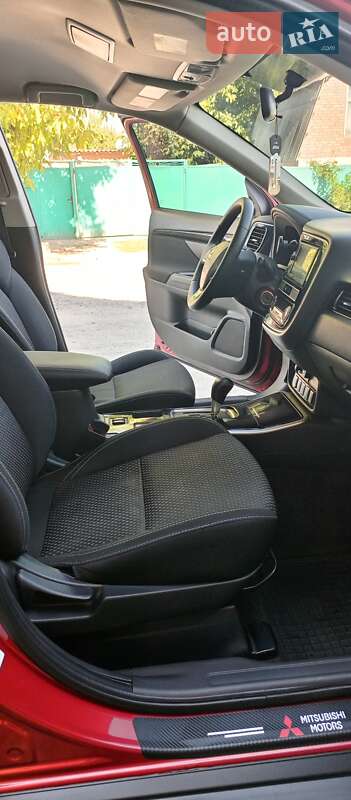 Внедорожник / Кроссовер Mitsubishi Outlander 2018 в Кропивницком фото 15 Внедорожник / Кроссовер Mitsubishi Outlander 2018 в Кропивницком