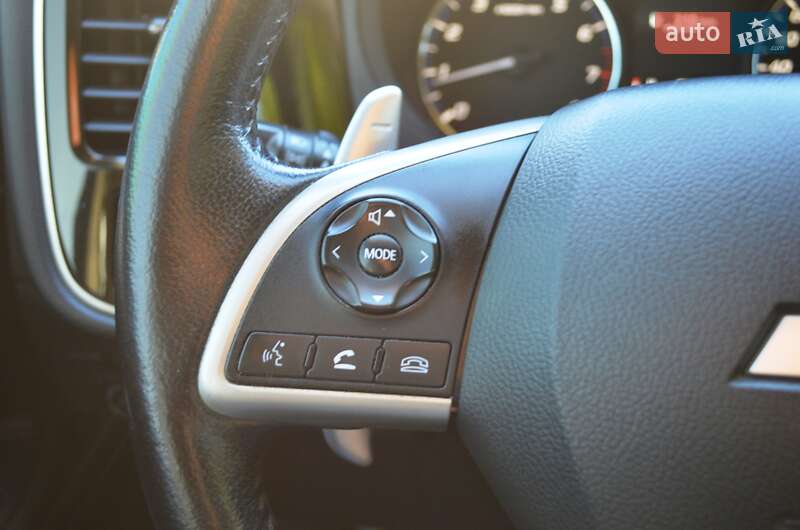 Внедорожник / Кроссовер Mitsubishi Outlander 2013 в Одессе фото 22 Внедорожник / Кроссовер Mitsubishi Outlander 2013 в Одессе