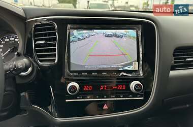 Внедорожник / Кроссовер Mitsubishi Outlander 2021 в 