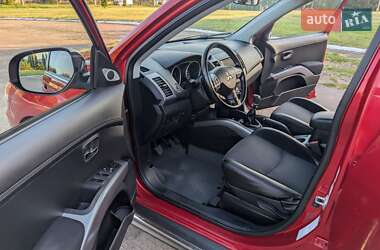 Внедорожник / Кроссовер Mitsubishi Outlander 2010 в 