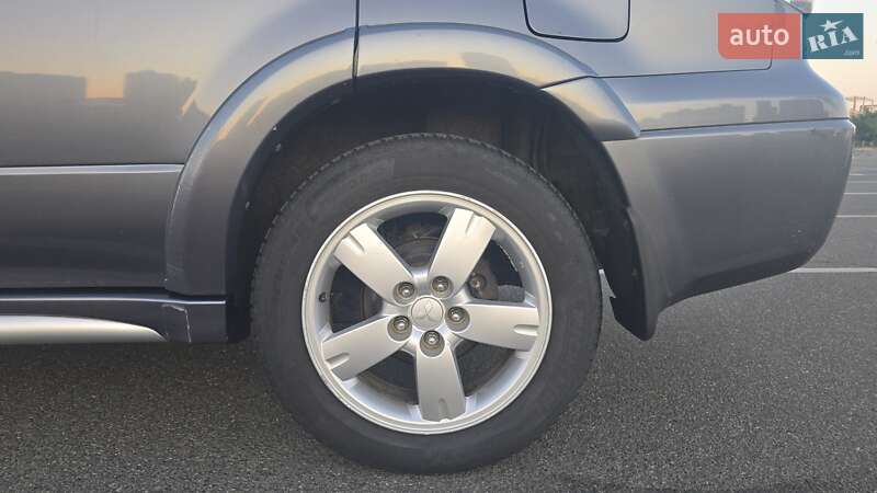 Внедорожник / Кроссовер Mitsubishi Outlander 2007 в Киеве