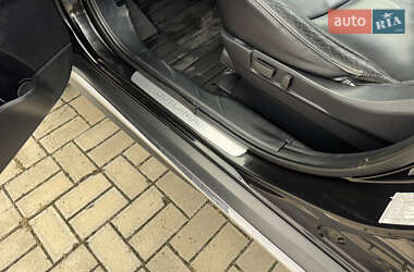 Внедорожник / Кроссовер Mitsubishi Outlander 2011 в 