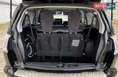 Внедорожник / Кроссовер Mitsubishi Outlander 2011 в 