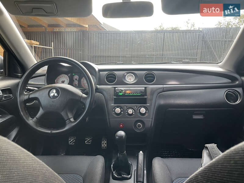 Внедорожник / Кроссовер Mitsubishi Outlander 2006 в Трускавце