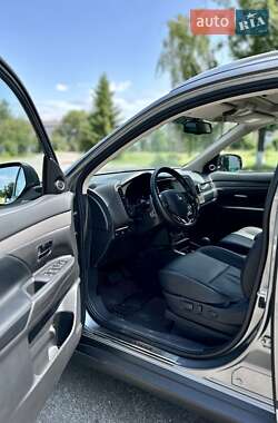 Внедорожник / Кроссовер Mitsubishi Outlander 2021 в 