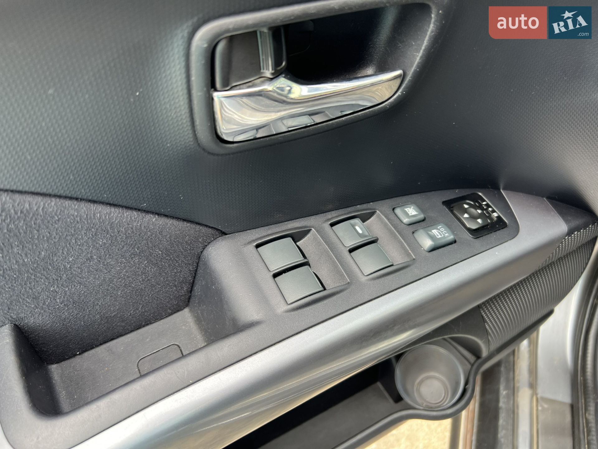 2013 Mitsubishi Outlander - мініатюра 9