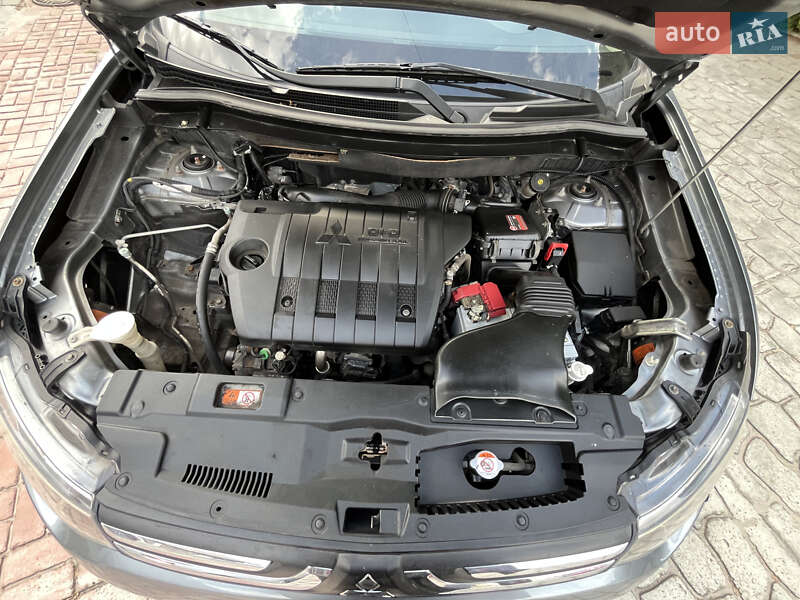 Позашляховик / Кросовер Mitsubishi Outlander 2013 в Білій Церкві