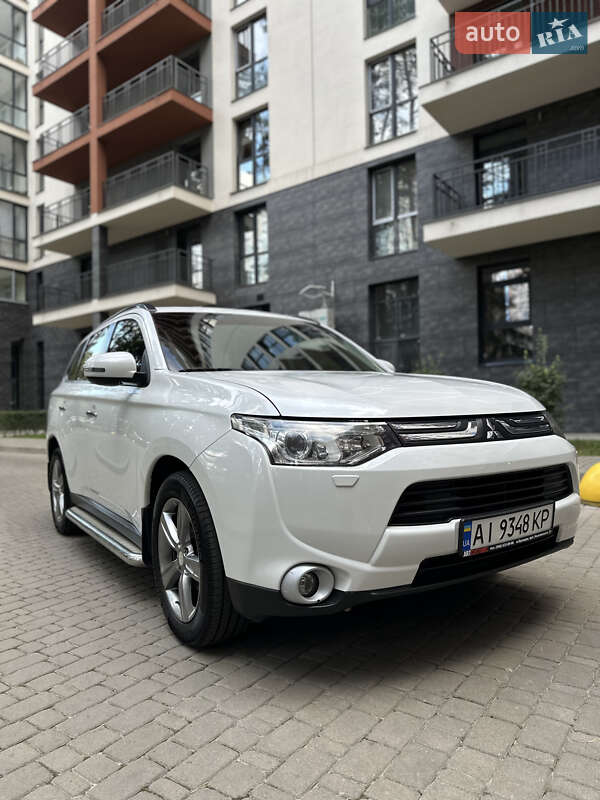 Mitsubishi Outlander 2013