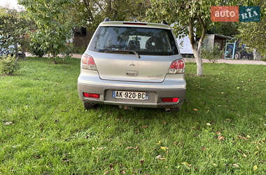 Внедорожник / Кроссовер Mitsubishi Outlander 2005 в 